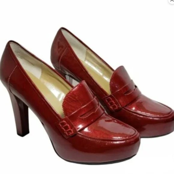 Me Too Women's Burgundy Patent Lather LORRE Penny Loafer Heels Pumps Size 9M - Picture 2 of 12